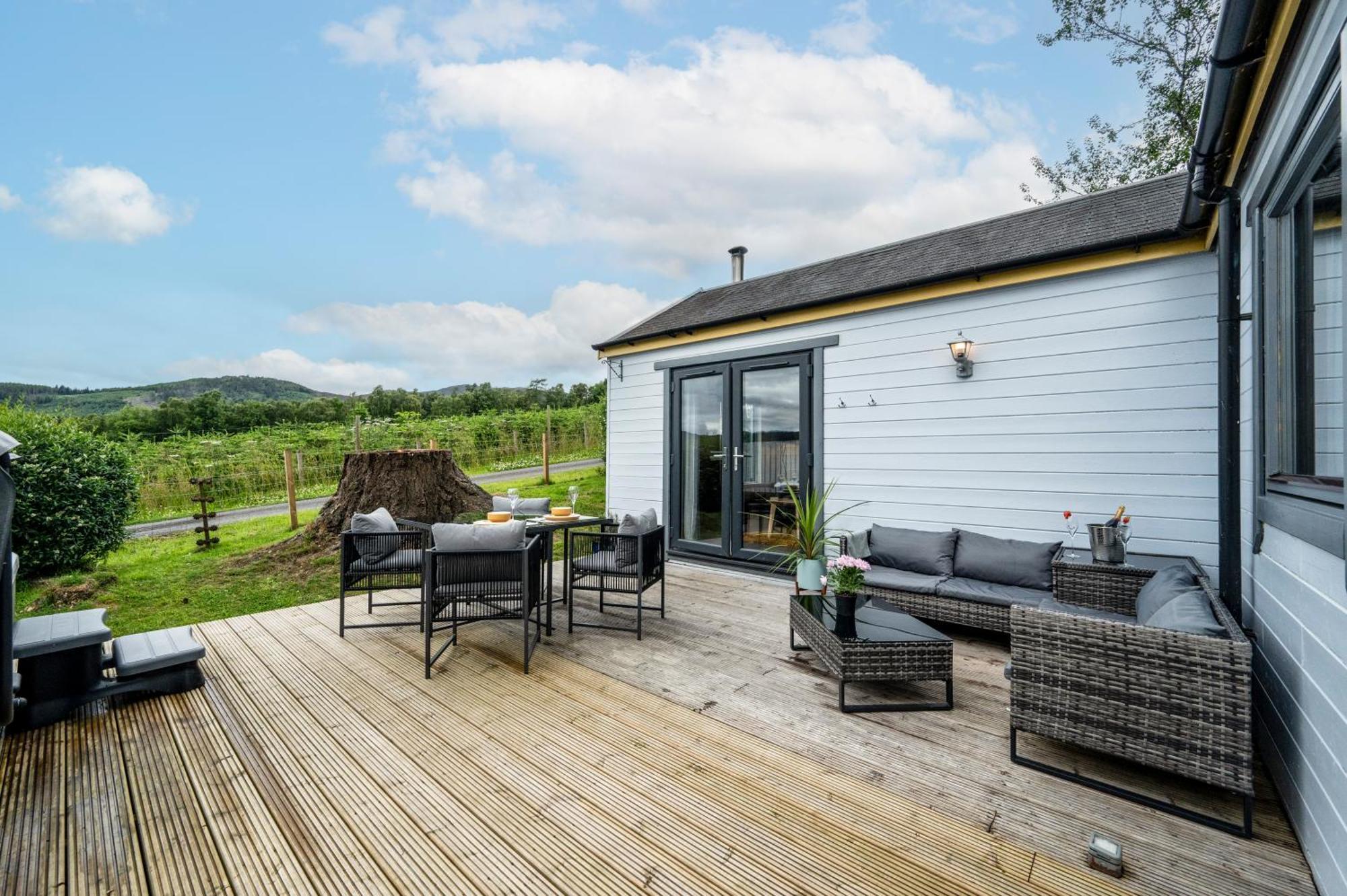 Kinnaird Woodland Lodges Питлохри Экстерьер фото