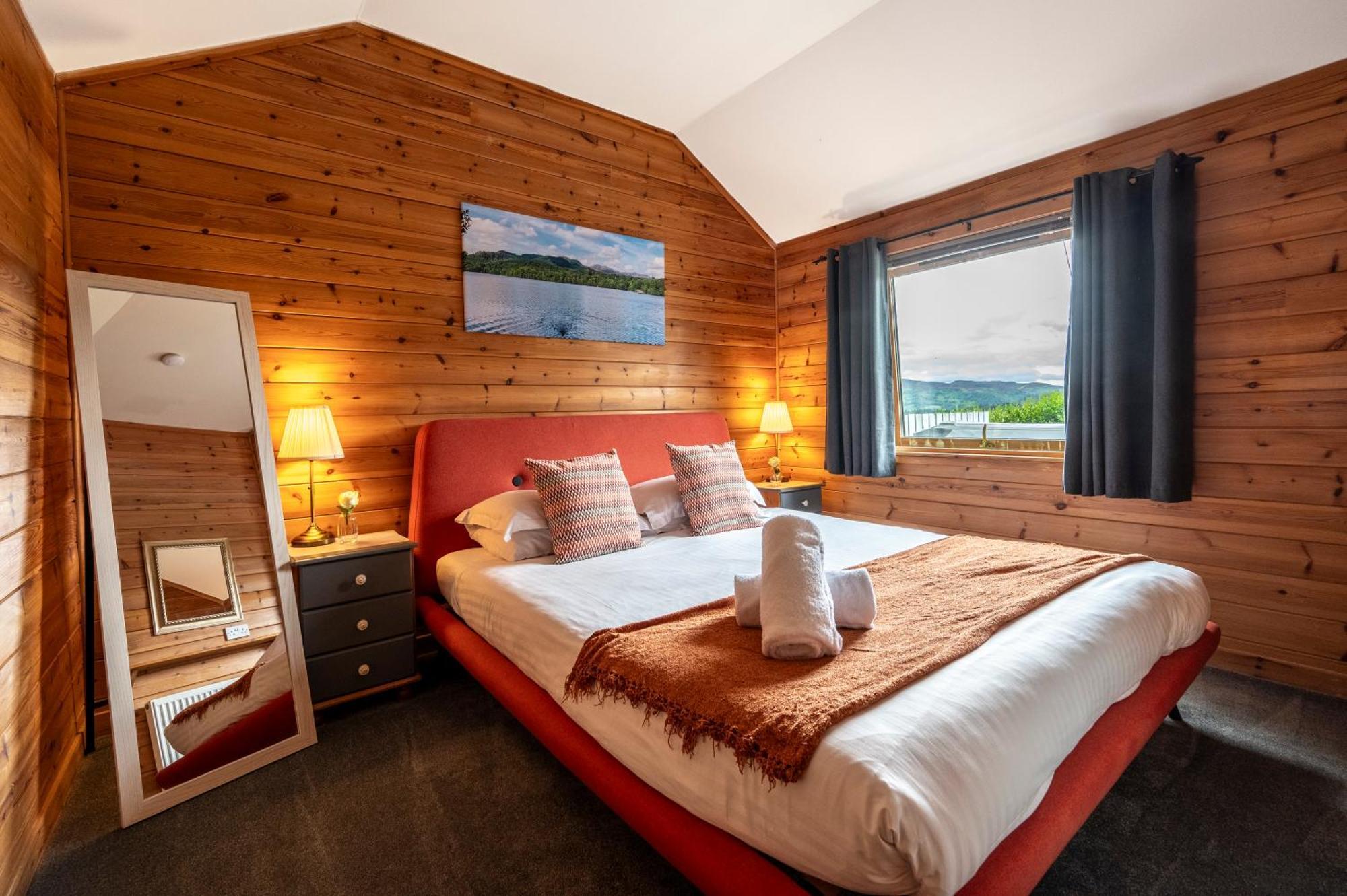 Kinnaird Woodland Lodges Питлохри Экстерьер фото