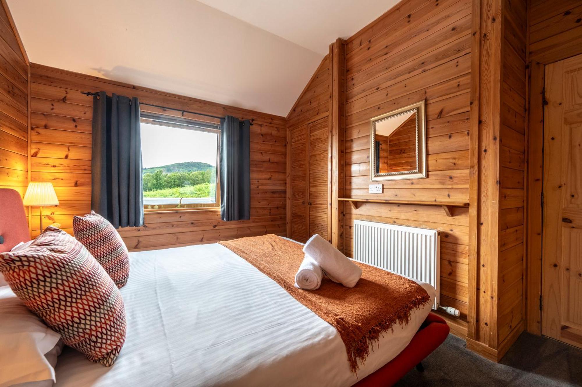 Kinnaird Woodland Lodges Питлохри Экстерьер фото