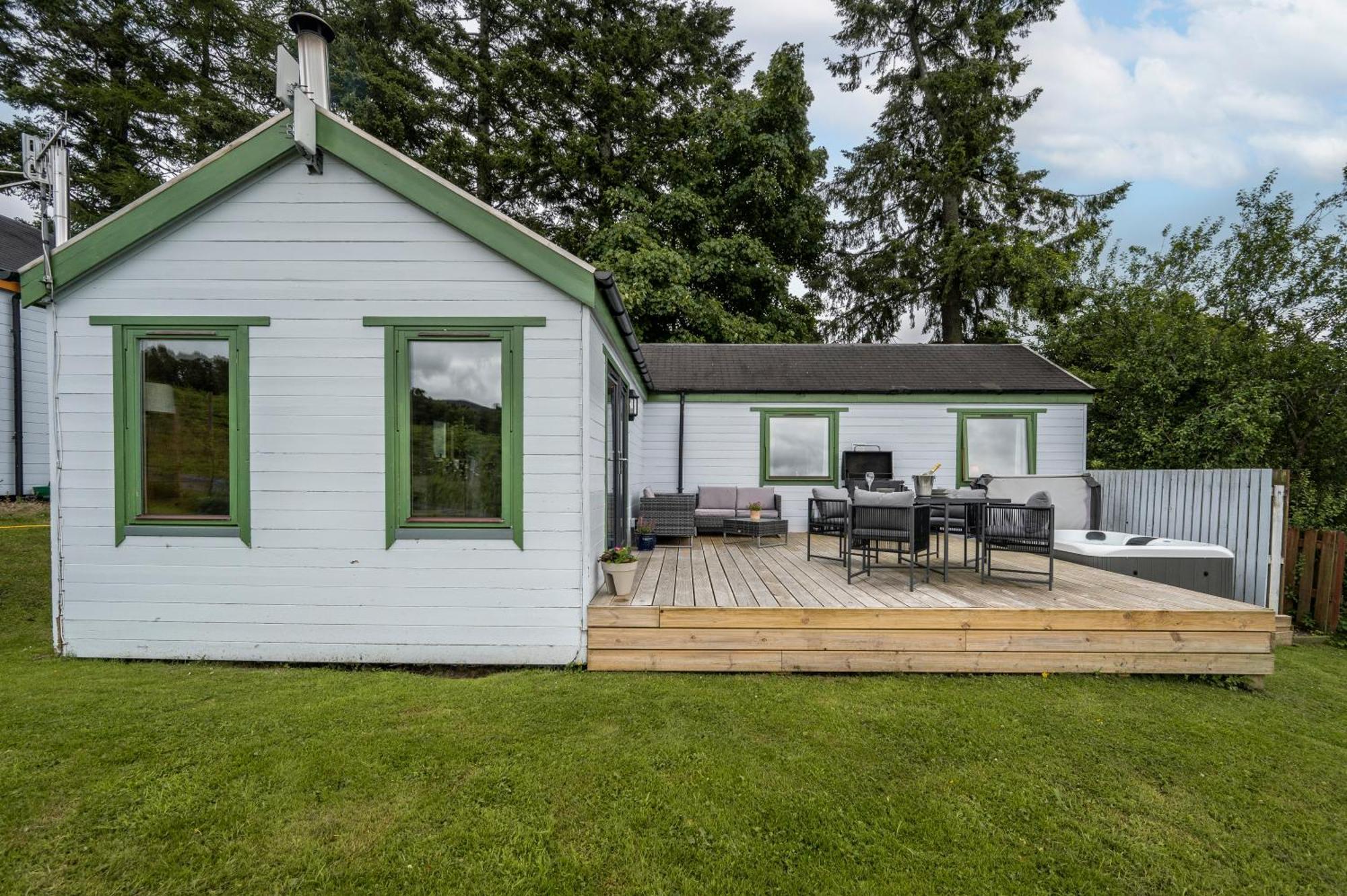 Kinnaird Woodland Lodges Питлохри Экстерьер фото