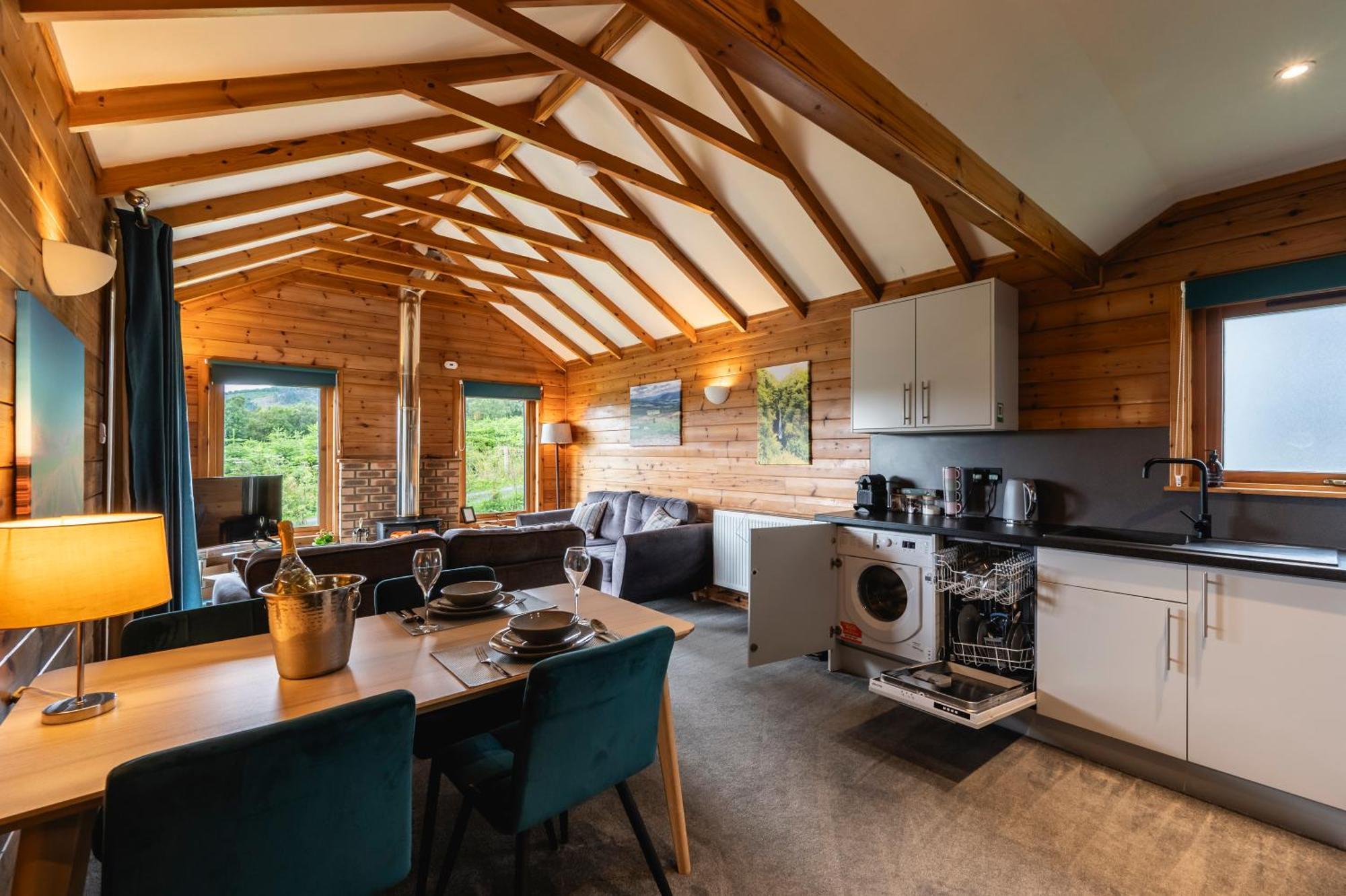 Kinnaird Woodland Lodges Питлохри Экстерьер фото