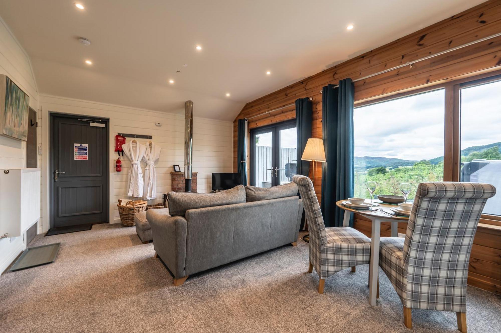 Kinnaird Woodland Lodges Питлохри Экстерьер фото